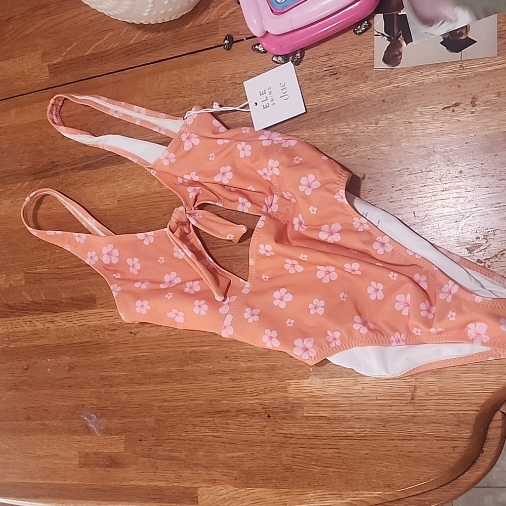 One piece swimsuit